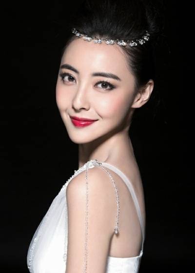 米露個人資料大揭秘 米露臉上有疤是怎么回事