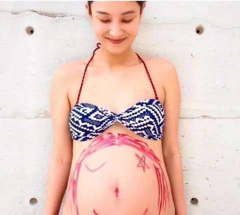 鄭希怡掉抹胸圖片 鄭希怡個人資料