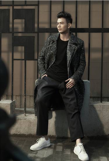 楊爍現(xiàn)實中的老婆是誰 楊爍個人資料揭秘