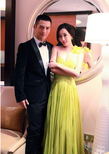 嚴(yán)屹寬杜若溪被曝已離婚 杜若溪整容前后對(duì)比照