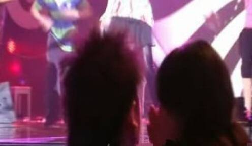 張含韻陪人睡覺照片外泄 張含韻男朋友被曝光