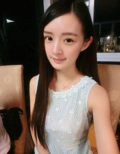 陳丹婷楊冪是什么關(guān)系 陳丹婷楊冪對(duì)比照曝光