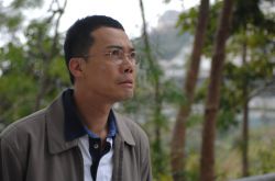 謝天華老婆張?zhí)於鲬言斜┓?謝天華個(gè)人資料曝光