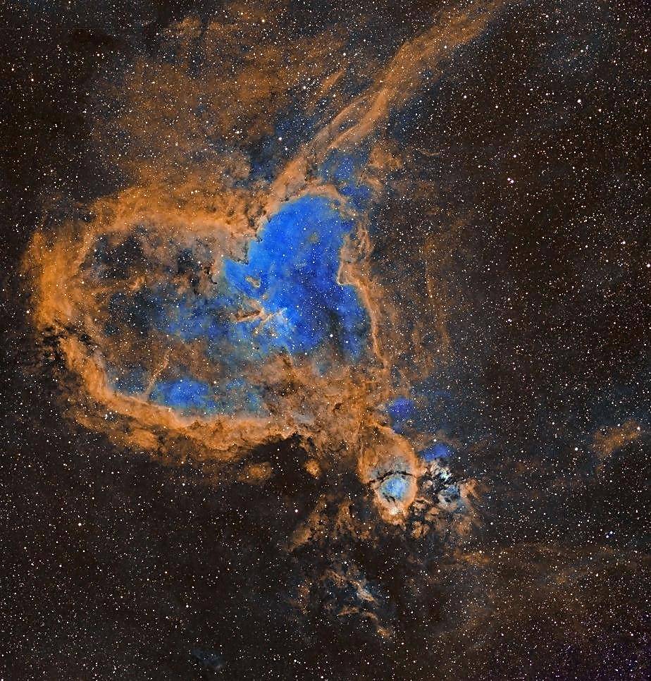 楊利偉太空遇詭異敲擊聲 科學(xué)家總結(jié)出三種可能