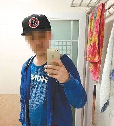 男子上廁所沒(méi)帶紙點(diǎn)外賣(mài)