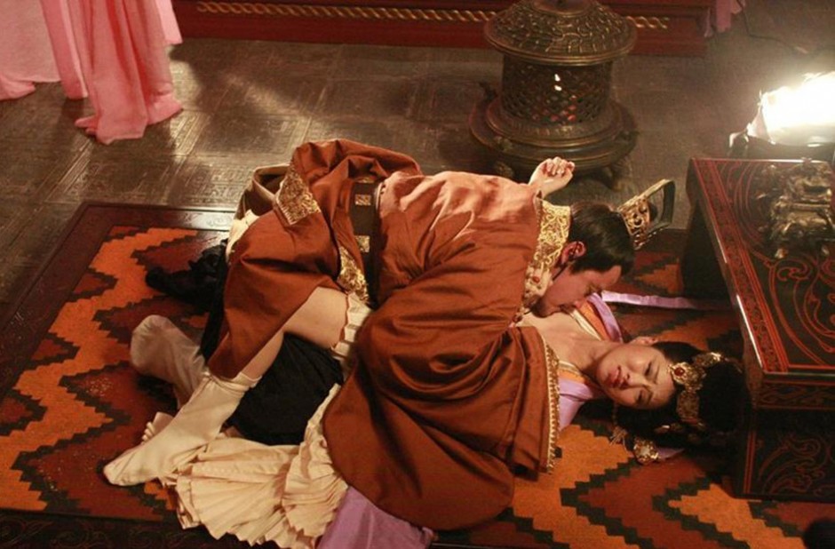 皇帝洞房之夜居然是這樣的 上床規(guī)矩太變態(tài)