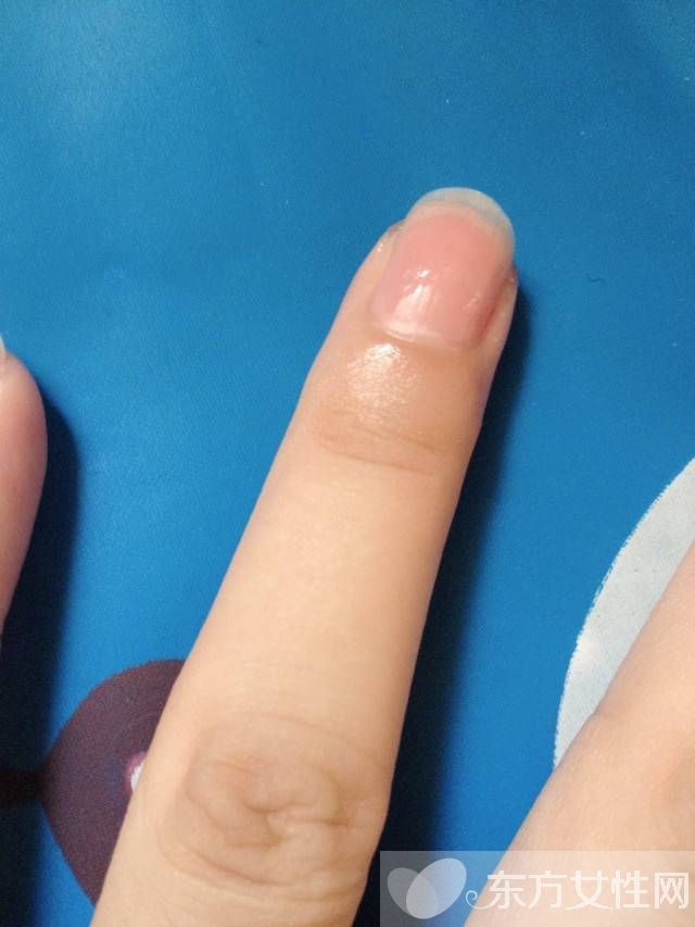 護(hù)甲油的危害有哪些 如何減少護(hù)甲油對(duì)人體的傷害