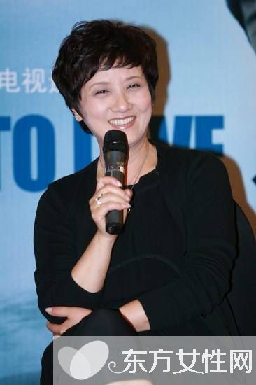 鄧婕怒抽小三事件回顧 鄧婕家世背景大起底