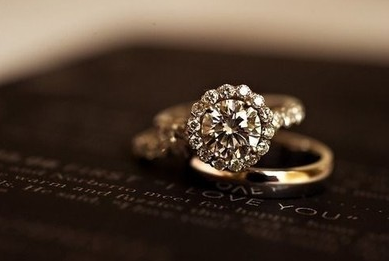 男友送婚戒前任都戴過 男友反罵女友 虛榮