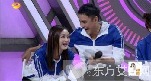 明道秦嵐疑戀情曝光 小動(dòng)作暴露兩人關(guān)系