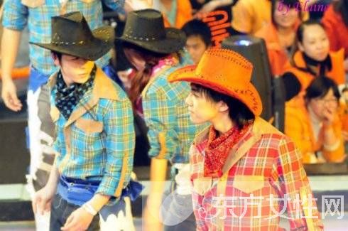 兩人出柜了 俞灝明王櫟鑫斷背吻照讓人錯愕不已