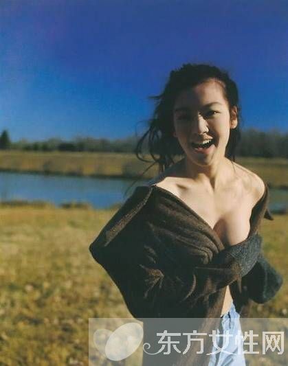 林熙蕾泳裝事件難磨滅 揭秘林熙蕾拍過(guò)的三級(jí)片