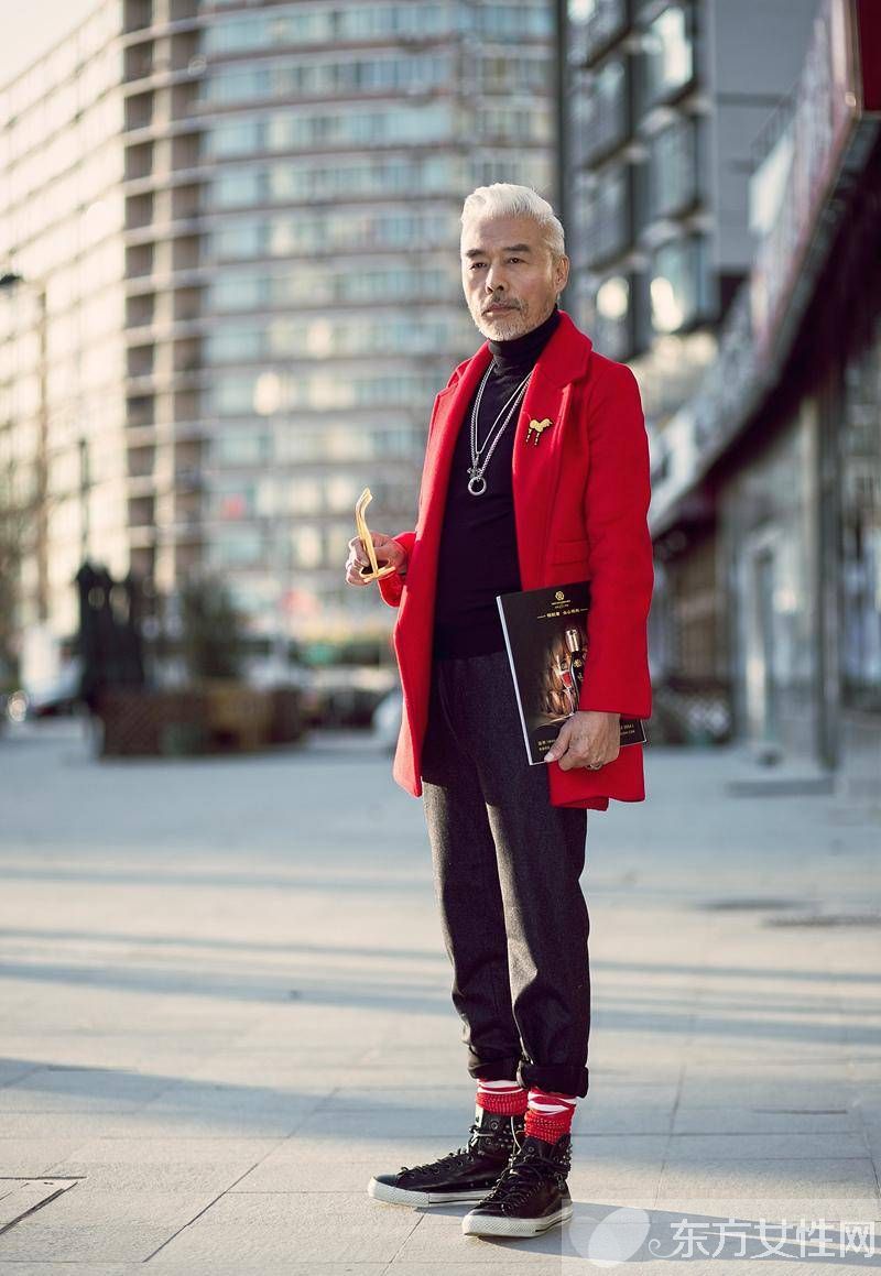 張雙利宮崎駿撞臉 潮叔街拍國際范兒十足