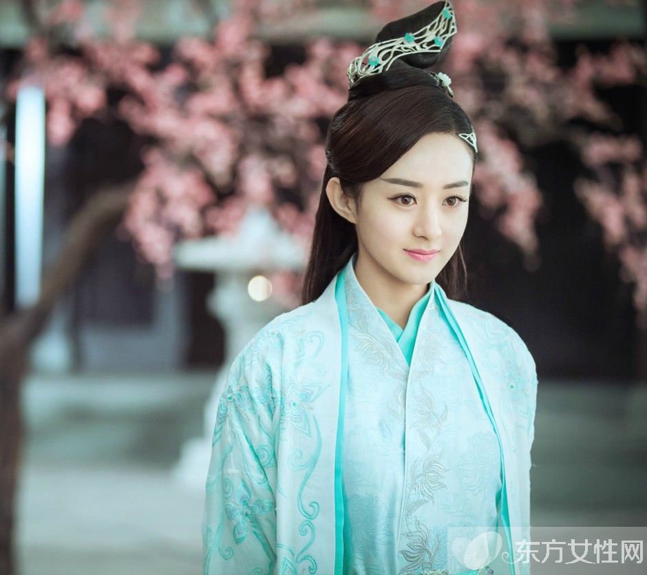 李易峰喜歡趙麗穎嗎 兩人親密自拍關(guān)系非同一般