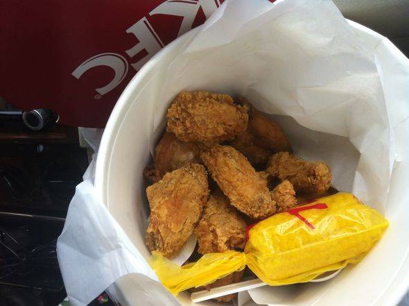 全家桶不夠全家吃 64歲婦人向KFC索賠1.4億元人民幣