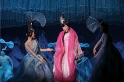 李玉剛出家是真的嗎 李玉剛?cè)尉p聞情史曝光