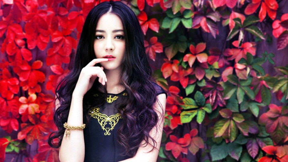 迪麗熱巴和楊冪什么關(guān)系 迪麗熱巴演過的電視劇