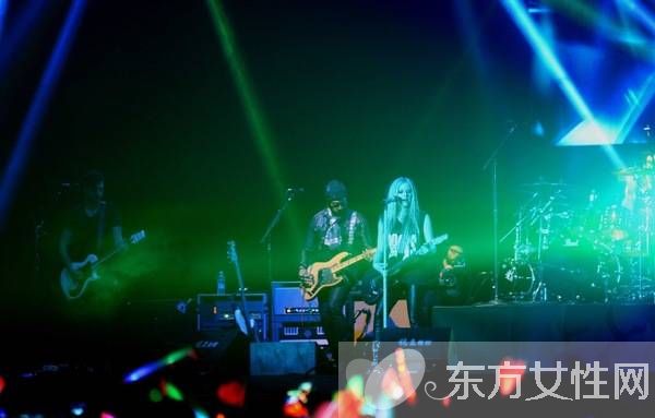 艾薇兒復出消息曝光 臥床2年終戰(zhàn)勝病魔