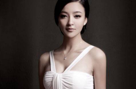 劉雨欣個人資料 劉雨欣老公李蒙結(jié)婚頻出軌張萌染性病