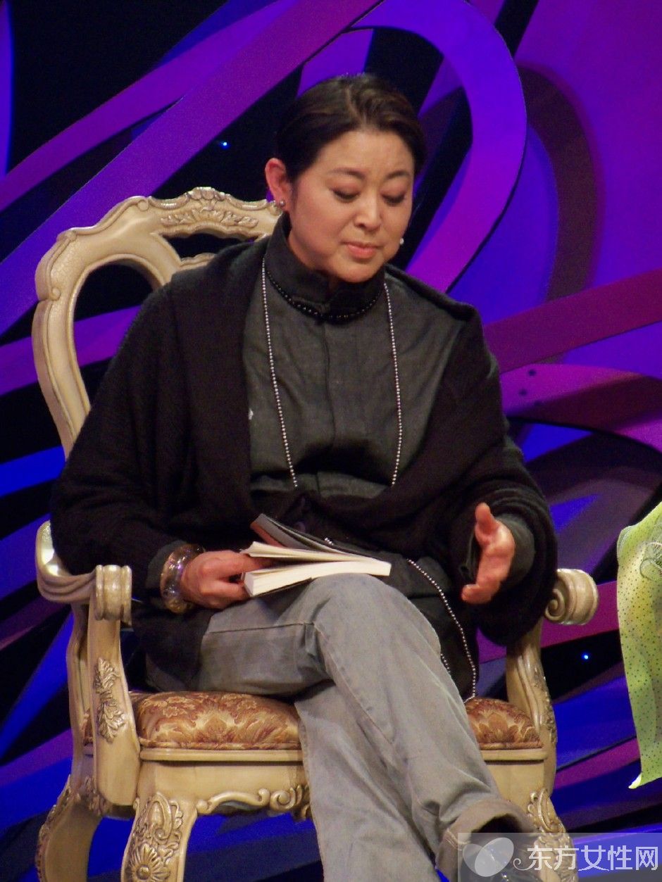 倪萍兒子什么病 揭秘倪萍的三次婚姻五段感情