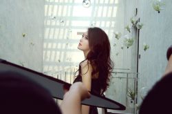 明道秦嵐疑戀情曝光 小動(dòng)作暴露兩人關(guān)系