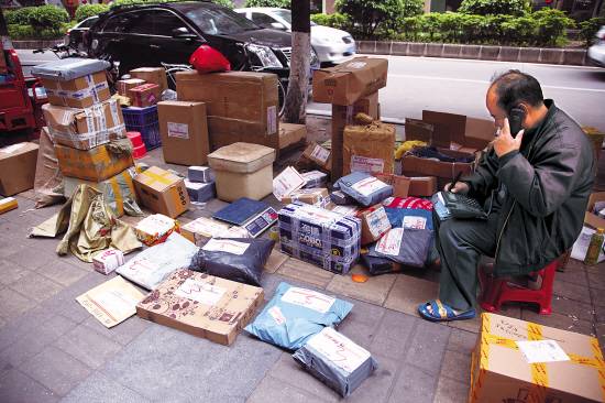 2016年300億個(gè)快遞包裹 包裝再利用為何難推行