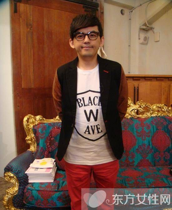 黃子佼女友是誰 情史豐富歷任女友皆貌美如花