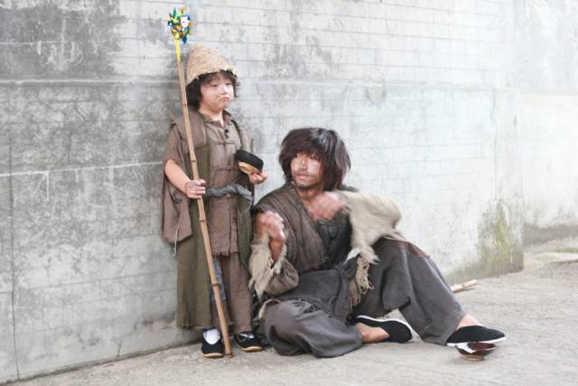 盤(pán)點(diǎn)中國(guó)十大隱形富豪 妹子遇到就嫁了吧