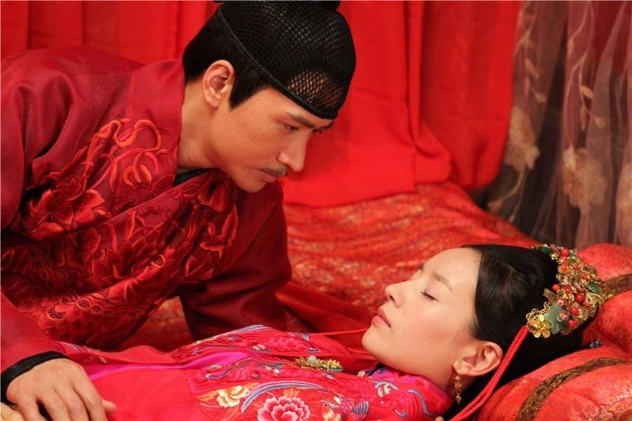 皇帝洞房之夜居然是這樣的 上床規(guī)矩太變態(tài)