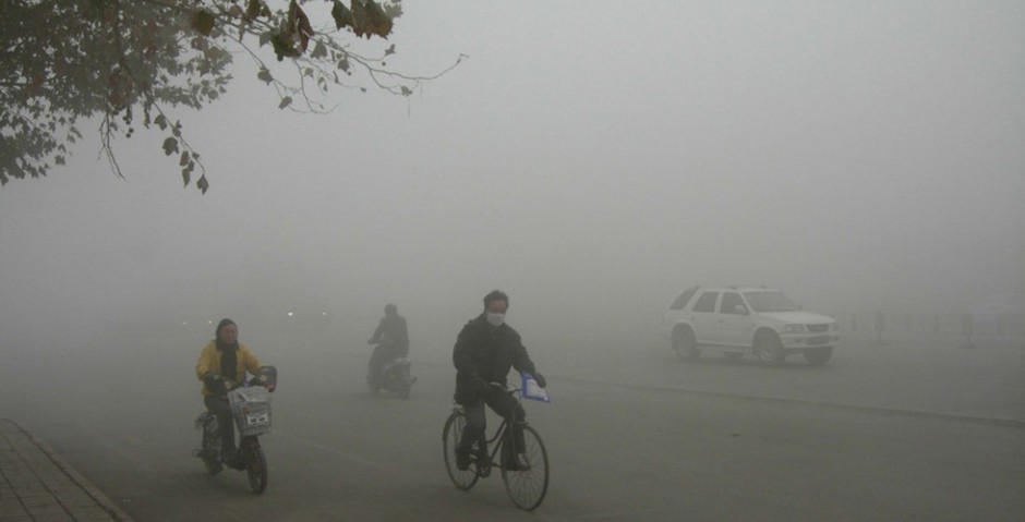 隱形眼鏡和美瞳會吸霾 戴美瞳去上班卻患上結膜炎