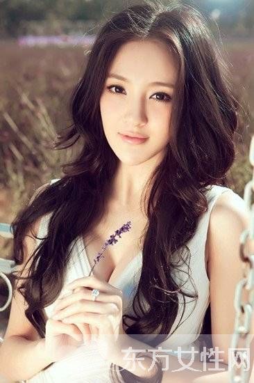 劉雨欣個(gè)人資料 劉雨欣老公李蒙結(jié)婚頻出軌張萌染性病