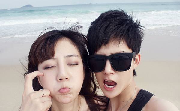 李溪芮整容對比照 李溪芮與友人親密合照性取向遭質疑