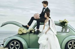 陳柏霖宋智孝現(xiàn)身首爾街 狂扔狗糧 好恩愛