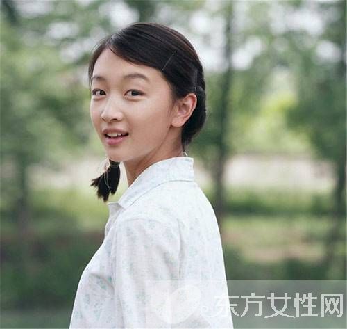 周冬雨個人資料 周冬雨余文樂相差幾歲