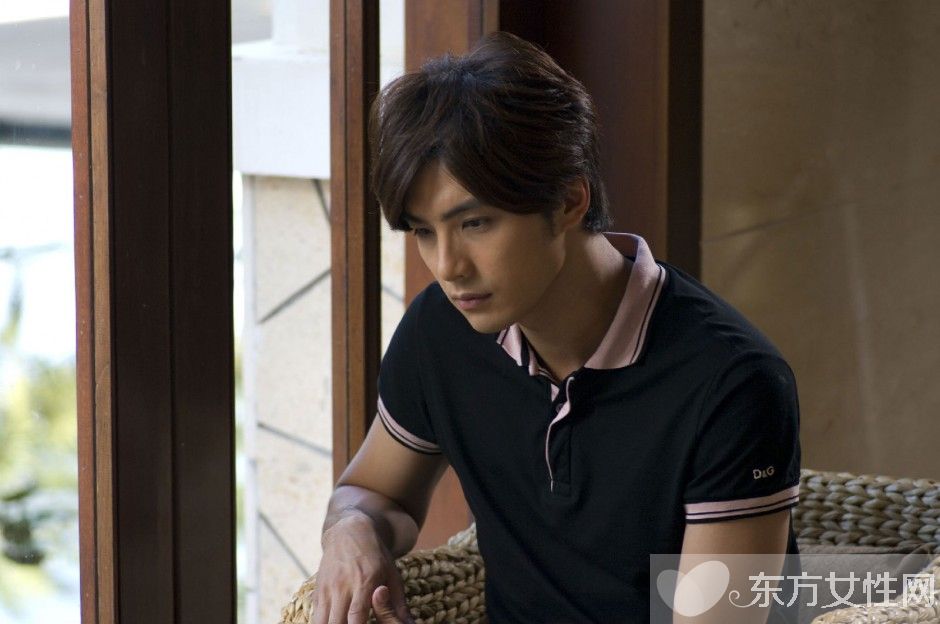 賀軍翔個(gè)人資料 賀軍翔被爆與初戀女友糾纏11年后復(fù)合