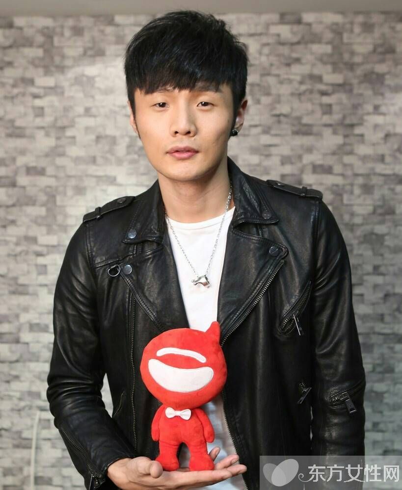 李榮浩楊丞琳公開(kāi)戀情 李榮浩家庭背景驚人