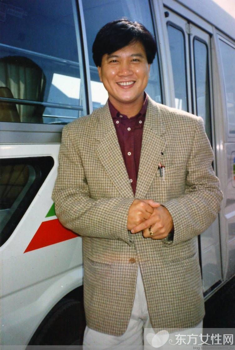 萬梓良近況曝光 萬梓良老婆郭明黎資料