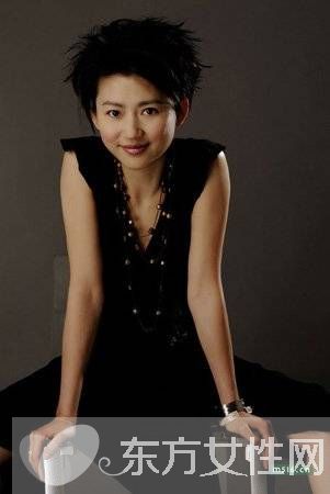 央視主持人王小丫情史大曝光 王小丫的現(xiàn)任老公是誰(shuí)