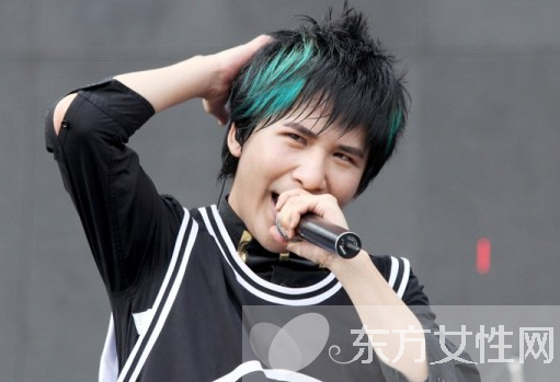 大張偉再陷抄襲門 大張偉王思聰微博 互掐