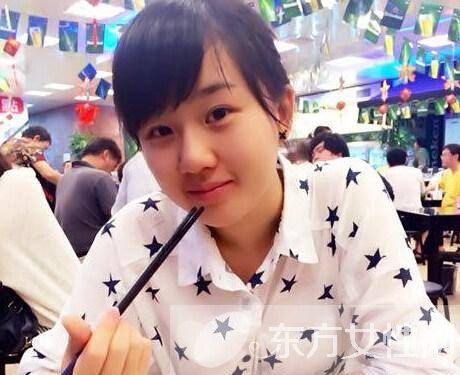 孟非女兒近照曝光 長(zhǎng)發(fā)披肩溫婉清秀