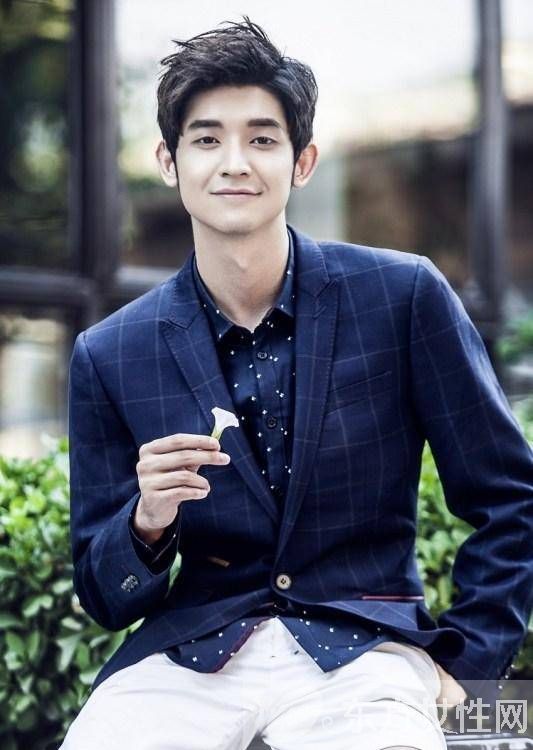 金俊秀女友HaNi個(gè)人資料 EXID成員HaNi戀上金俊秀