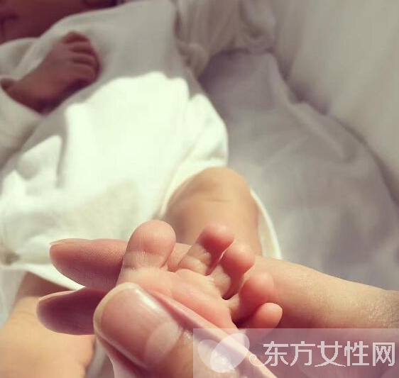 陳赫張子萱女兒照片曝光 許婧陳赫離婚內(nèi)幕大揭秘