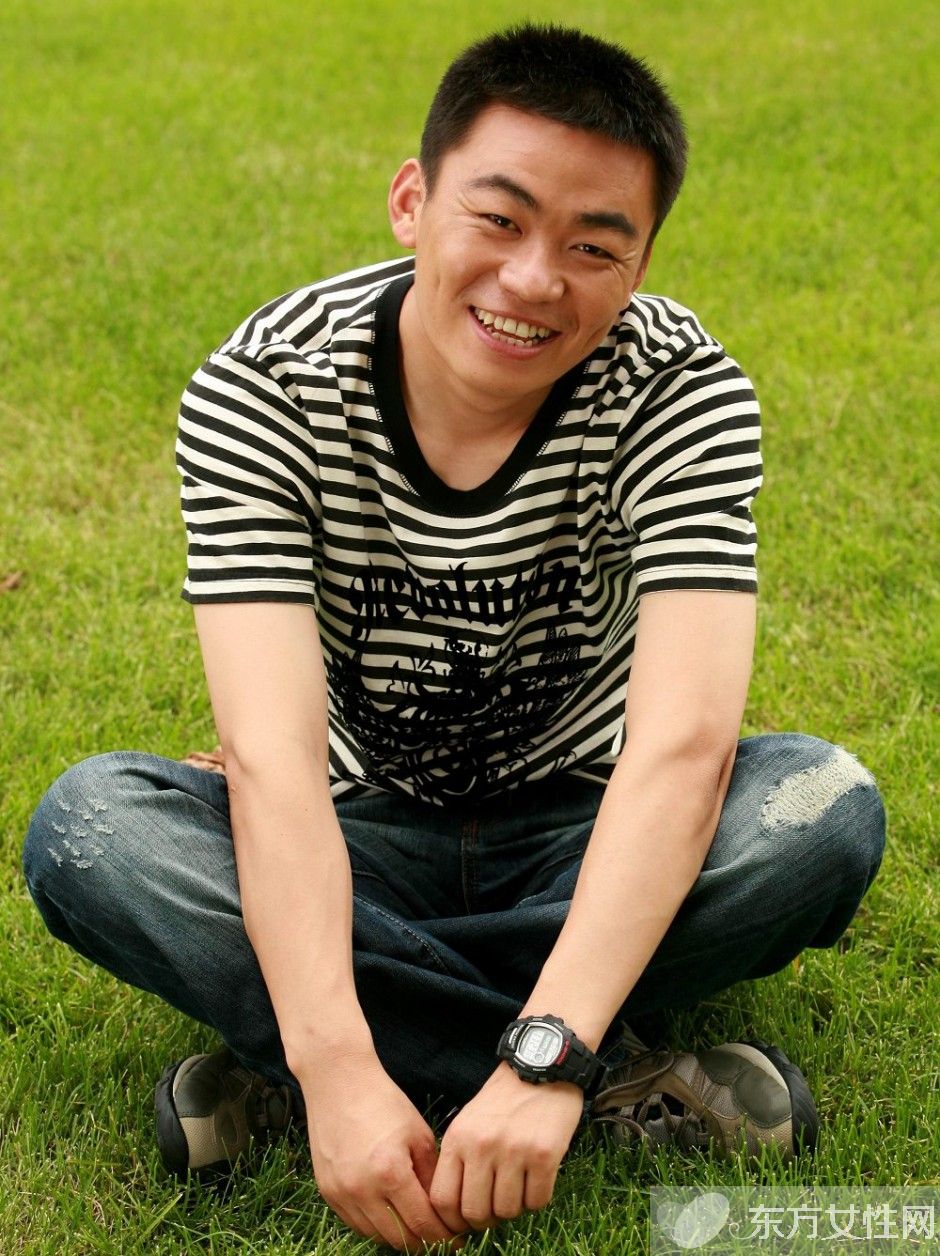 王寶強(qiáng)開什么車  王寶強(qiáng)公開談婚變 難過但相信美好