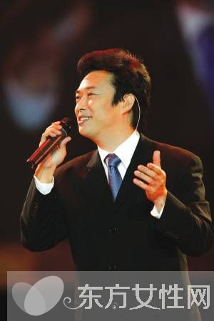 費玉清老婆是誰  小哥 費玉清個人資料