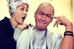 何潤(rùn)東被嬌妻剃光頭 自嘲剛結(jié)婚就要出家了