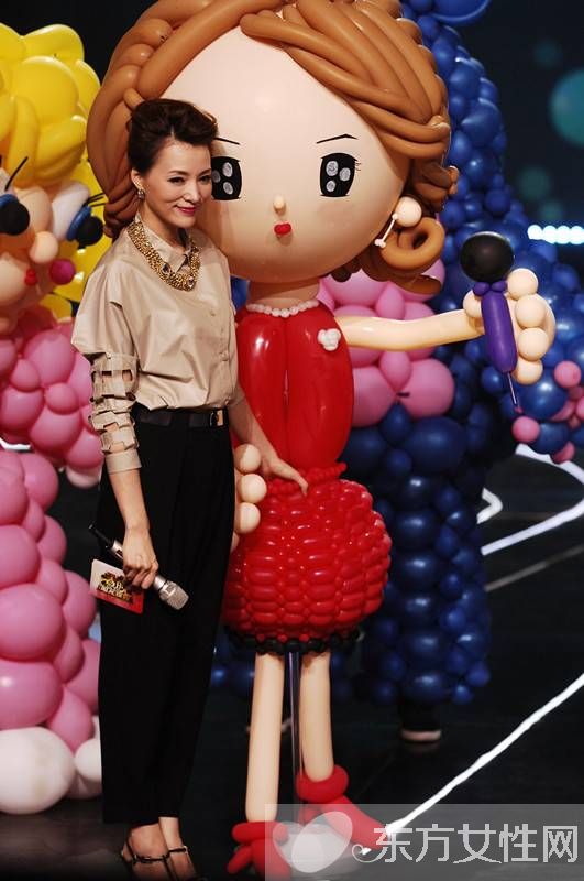 主持人董卿個人資料 董卿曝春晚潛規(guī)則