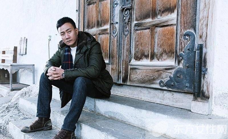 胡軍老婆資料曝光 極其浪漫求婚令盧芳淚流滿面