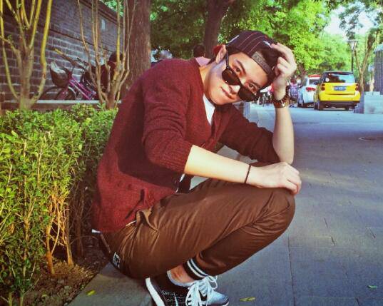 中國最帥女人邢雅晨長發(fā)照曝光 簡直帥到不像話