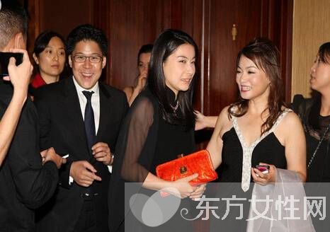 霍啟剛郭晶晶真人秀甜到 虐  恩愛夫妻羨煞旁人