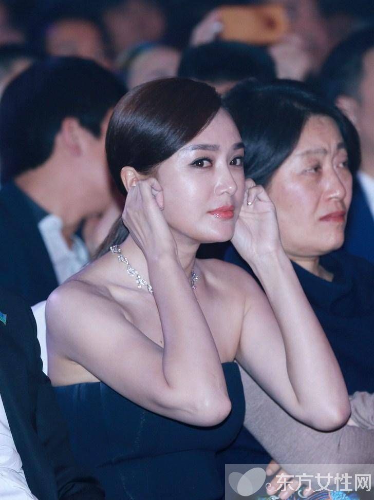 黃曉明與前女友秦嵐分手內(nèi)幕 揭兩人浪漫戀情始末